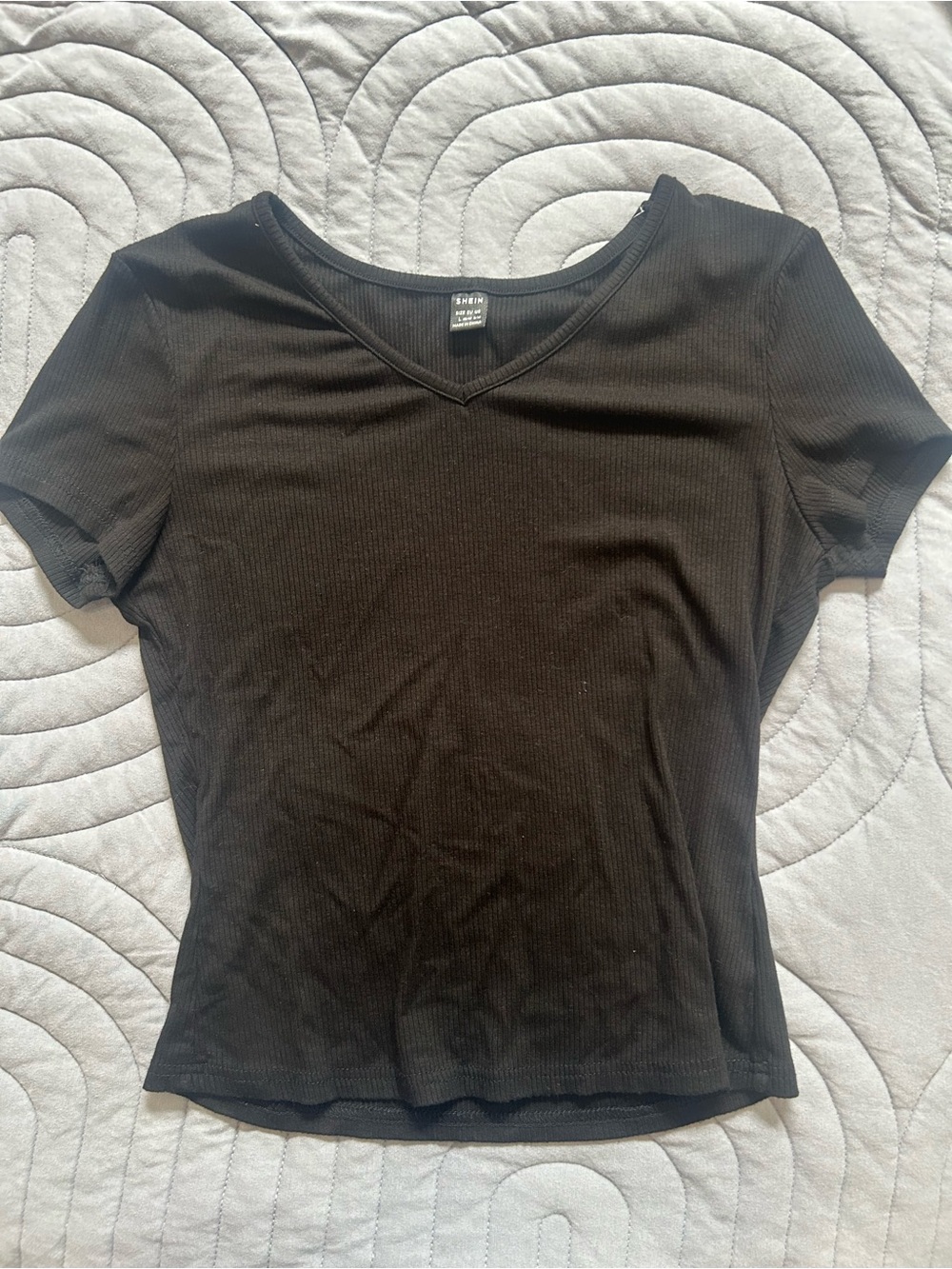 SHEIN Black Ribbed V-Neck Short Sleeve Tee